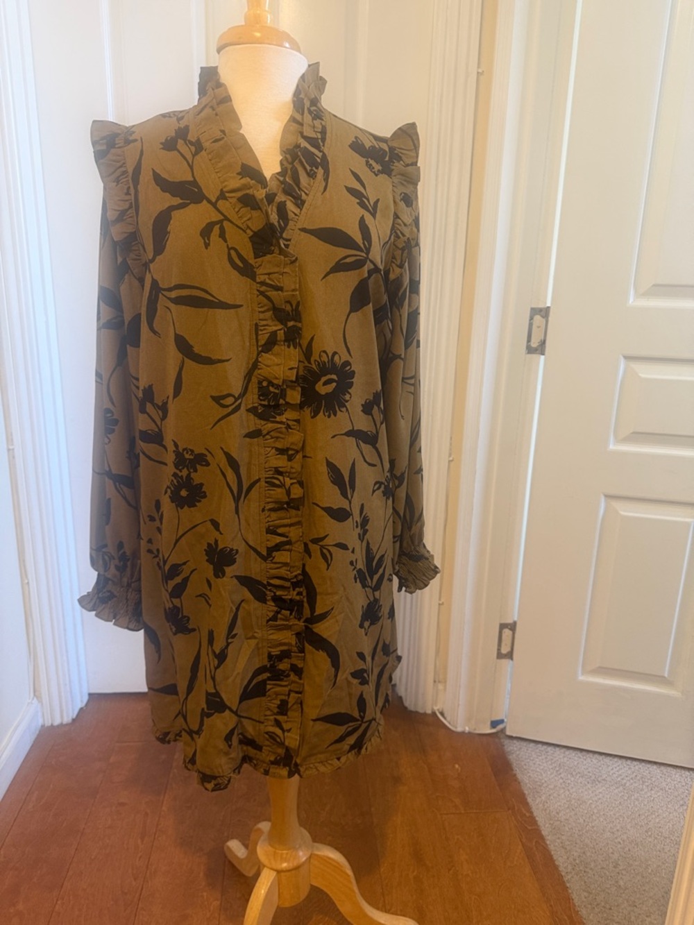 Ruffle-Trim Floral Midi Dress in Olive